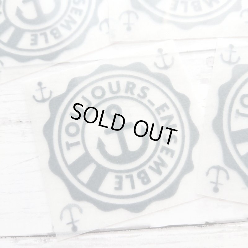 画像2: 【50%off】はがし済★まりんロゴアイロンシート 8cm ★旧フロッキーブラック (2)